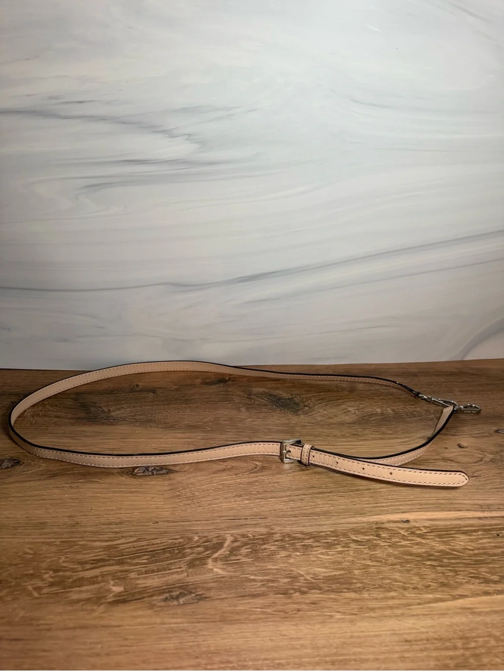 Michael Kors Beige Leather Crossbody Strap 45